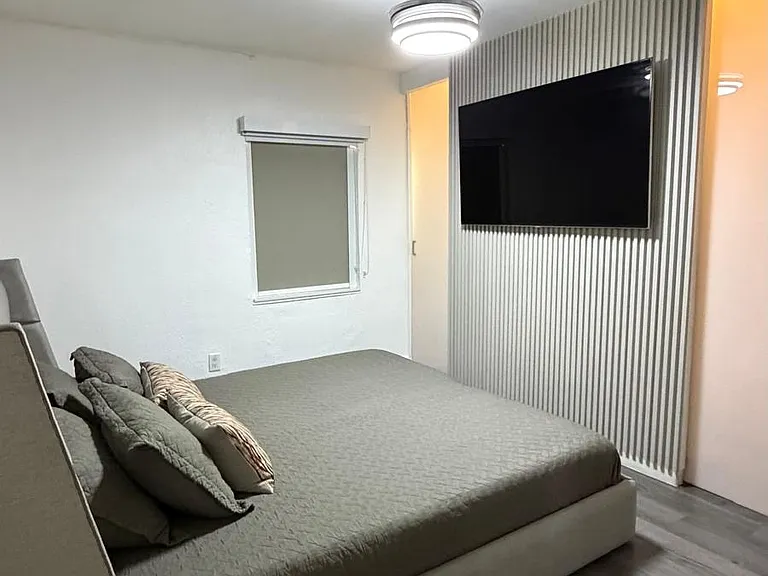 650 Pennsylvania Ave #24 — Photo 18