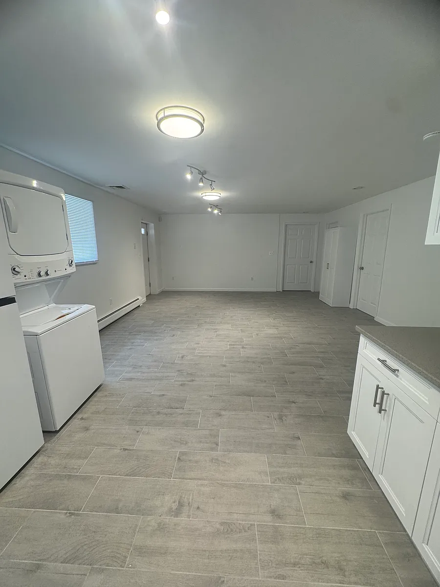 Building Photo - 343B E Harriet Ave #GF