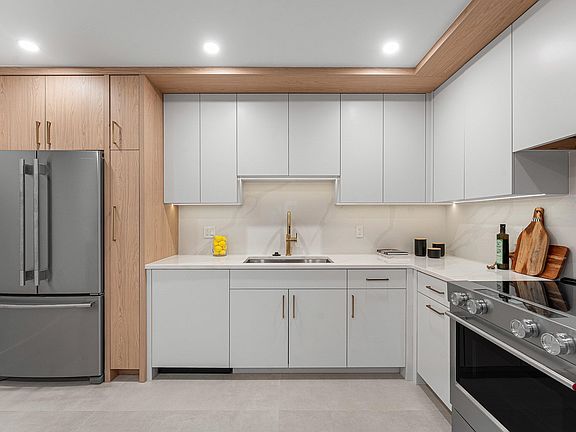 3rd image of 5160 Lake Catalina Drive #C