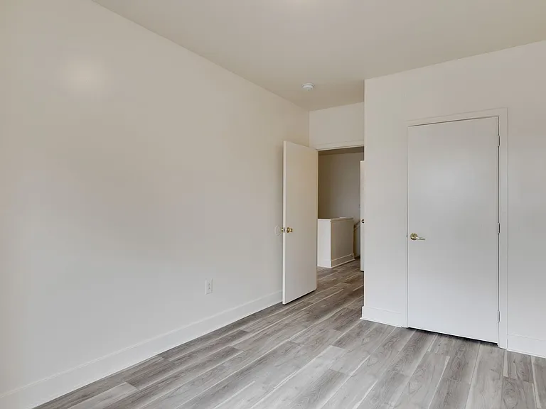 4007-4011 Aspen St — Photo 20