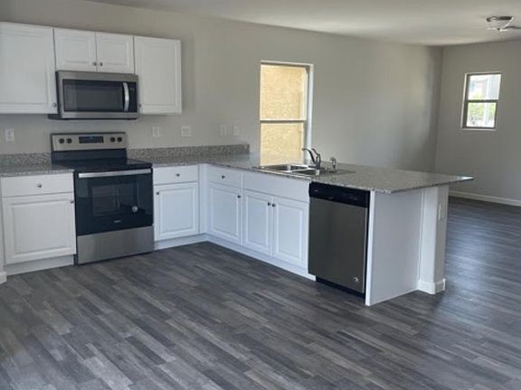 4th image of 137 W Bobcat Pl