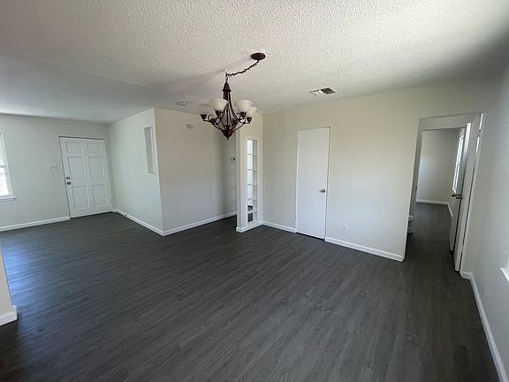 3rd image of 6252 Dana Ave