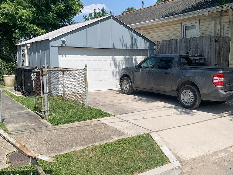 1801 Short St — Photo 22