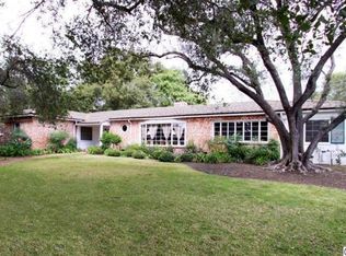526 Vallombrosa Dr, Pasadena, CA 91107