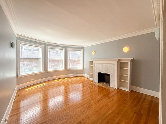 5th image of 6001 N Winthrop Ave APT 1E