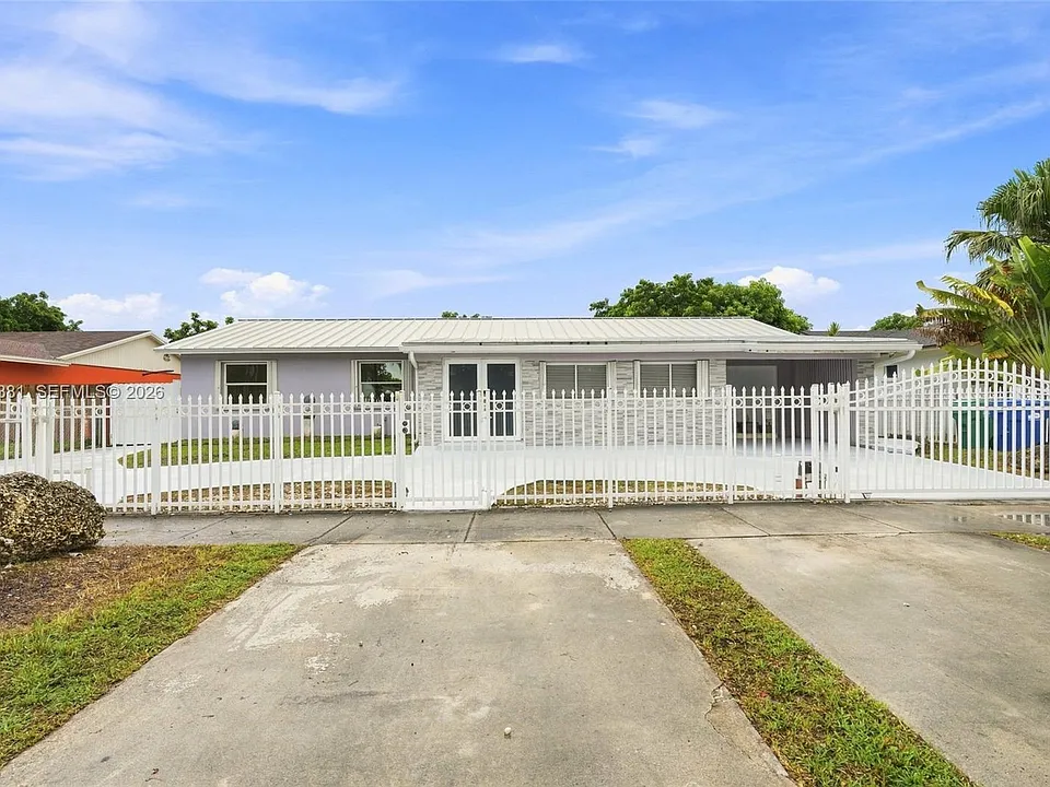 11050 SW 160th St