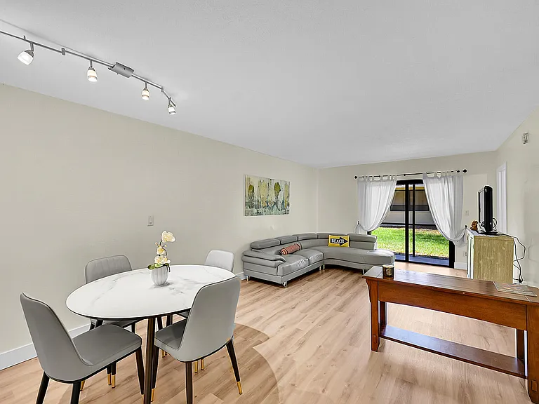 9503 Boca Cove Cir #603 — Photo 10
