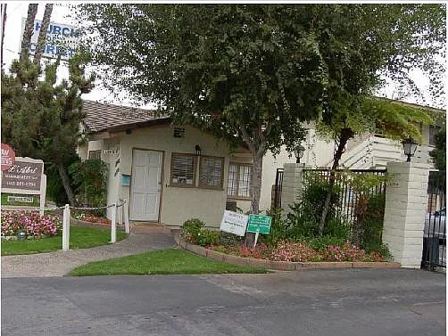 8840 Lindell Ave — Photo 5