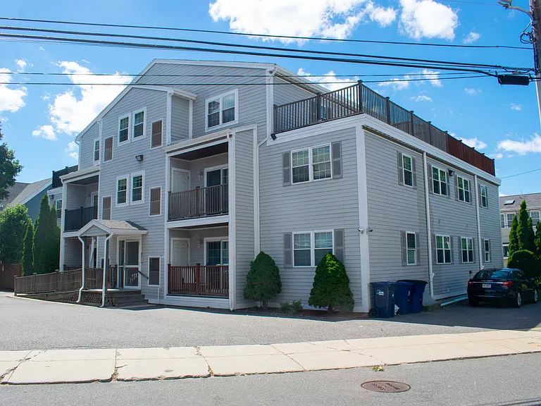 39 Fenton St #5 — Photo 19