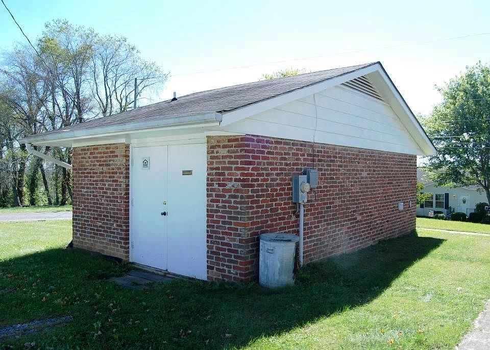 302 Musser Ave, Rural Retreat, VA 24368 Zillow