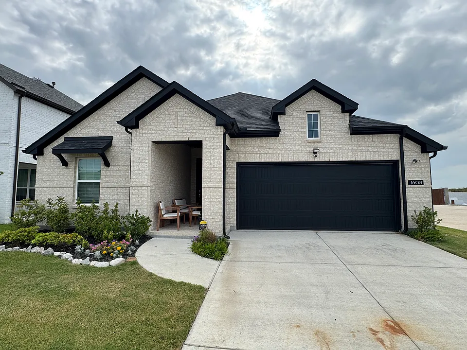 1608 Barnwood Trce