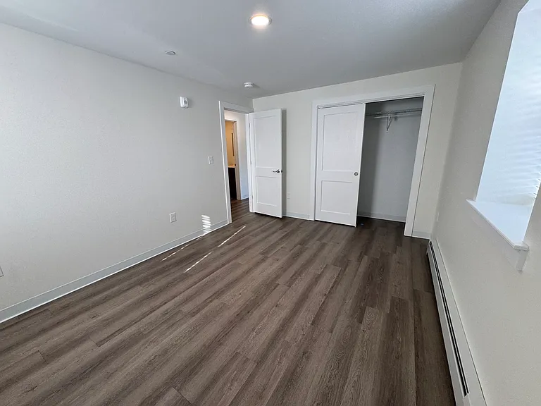 1731 Washington St — Photo 8