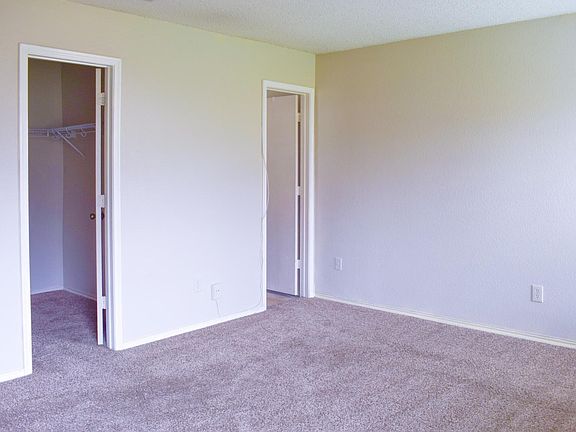 5th image of 1529 Hedgewood Trl