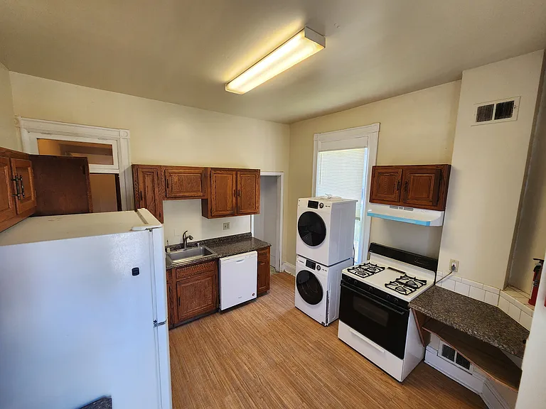 1225 Euclid St NW — Photo 9