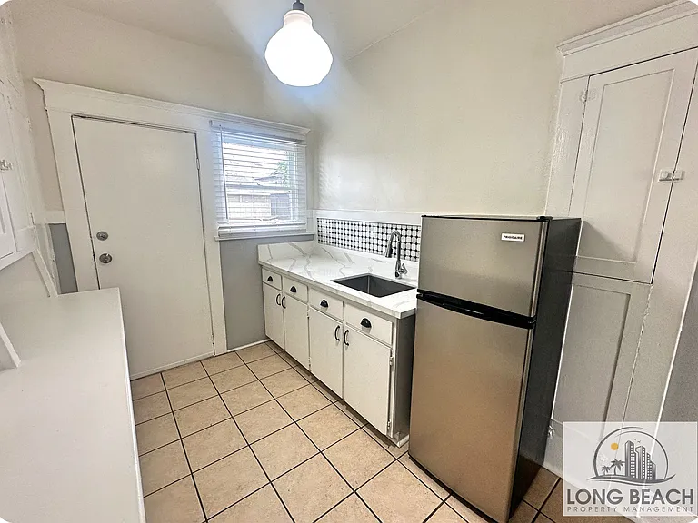 242 Gaviota Ave — Photo 8