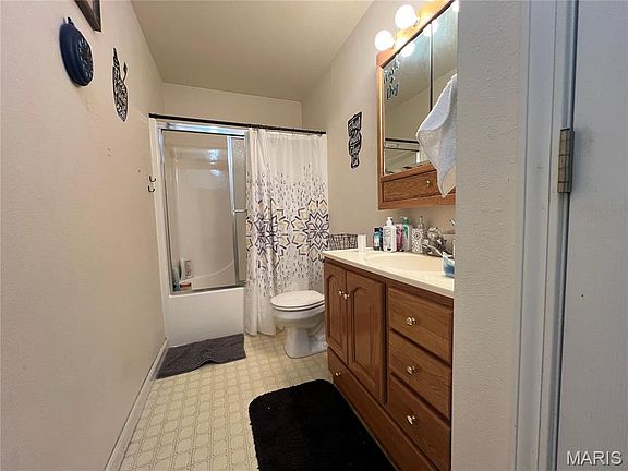 5th image of 23 & 25 Henrietta Ln