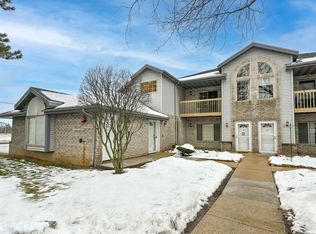 9390 W Loomis Rd UNIT 1, Franklin, WI 53132