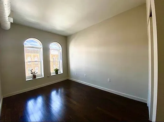 Rented by Nest Seekers International | media 14