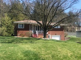 11371 Seminole Dr, North Huntingdon, PA 15642