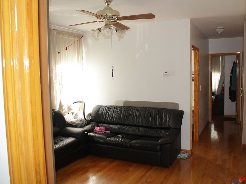 2nd image of 2022 63rd St