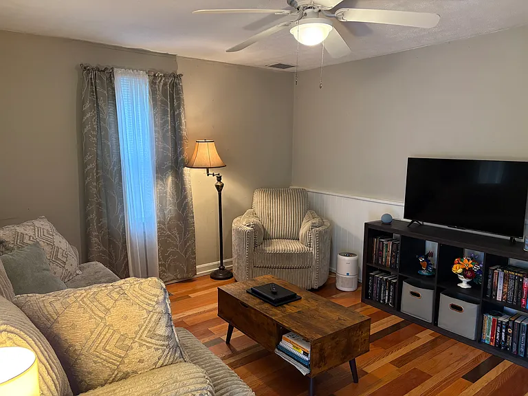 1431 S Franklin Ave — Photo 3
