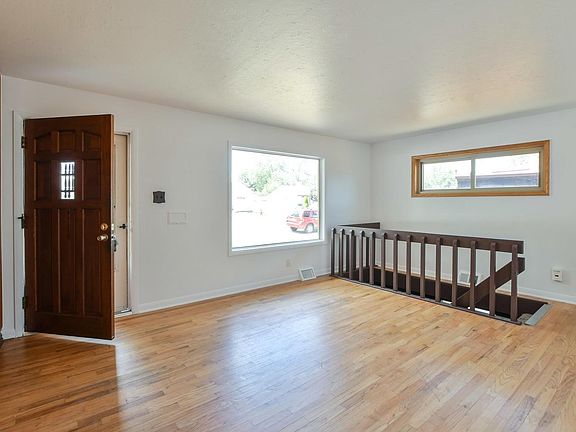 4th image of 1184 S Beach Ct