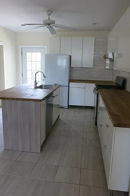 Rented by Realty Collective | media 11