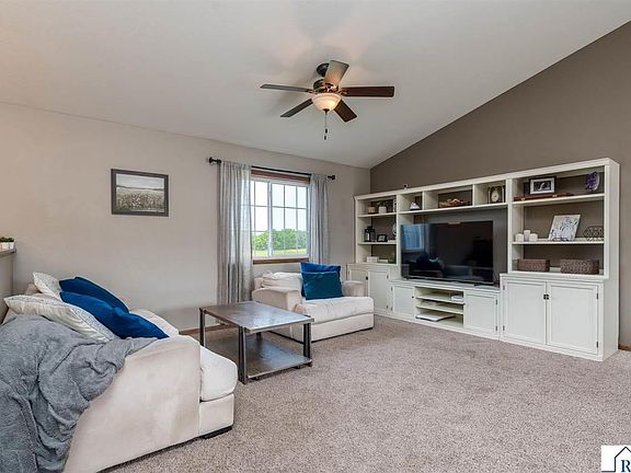 4th image of 2080 Pratt Cir