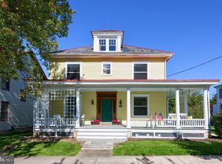 507 E Main St, Lititz, PA 17543