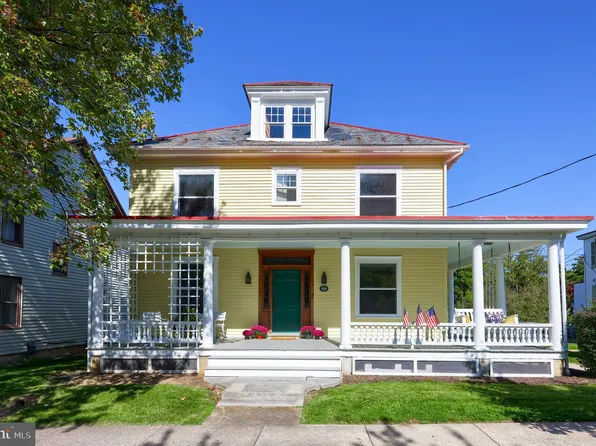 507 E Main St, Lititz, PA 17543