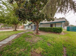 17609 Rodeo Dr, Madera, CA 93638