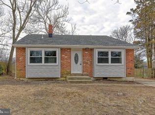 27 Woodbrook Rd, Turnersville, NJ 08012