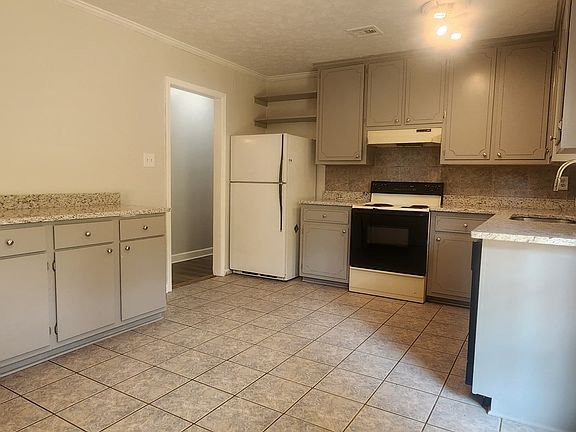 5th image of 207 Radburn Way