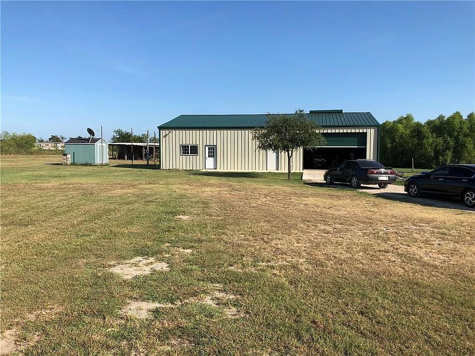 1st image of 634 NE County Road 1031