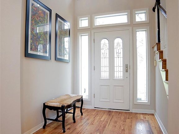 3rd image of 1 Downie Pl