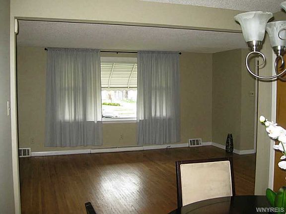 4th image of 53 N Parker Ave