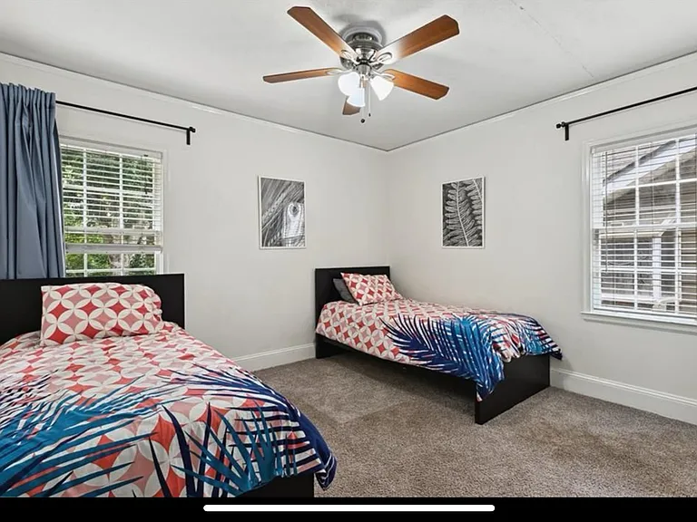 205 Lindbergh Dr NE — Photo 16