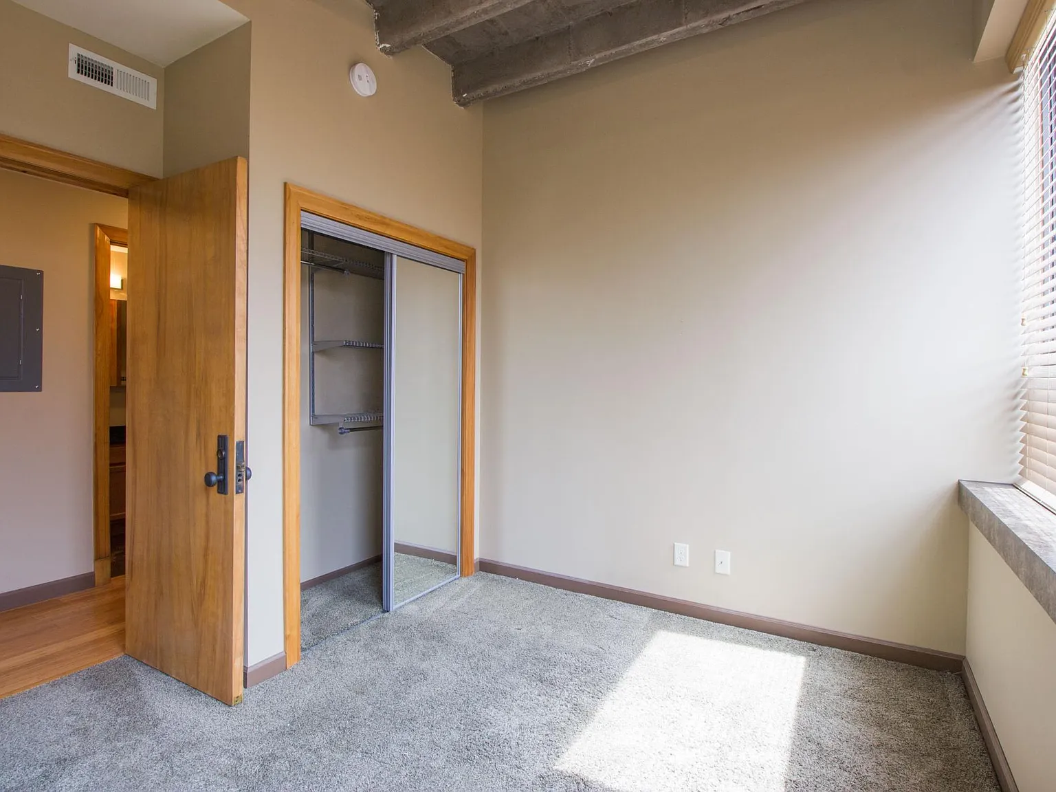 2 bed, 925 sqft, $900 — Photo 4