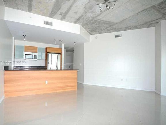 3rd image of 3301 NE 1st Ave APT H1107