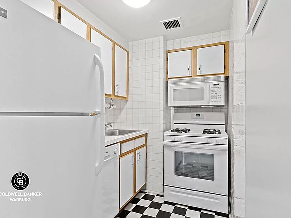5th image of 65 Cooper Sq #4D