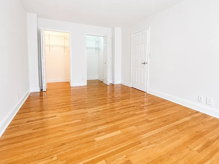 326 Greenwich St #3O — Photo 4
