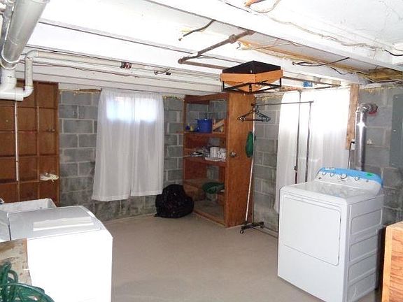 5th image of 610 N Catherine St