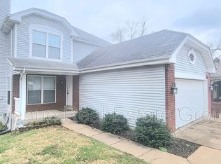 1038 Dolores Ave, Saint Louis, MO 63132