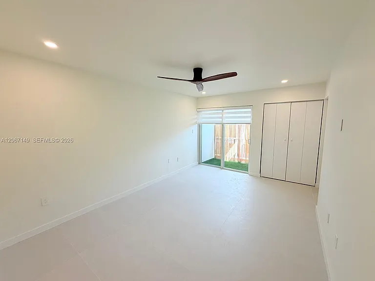 1220 Euclid Ave #2 — Photo 8