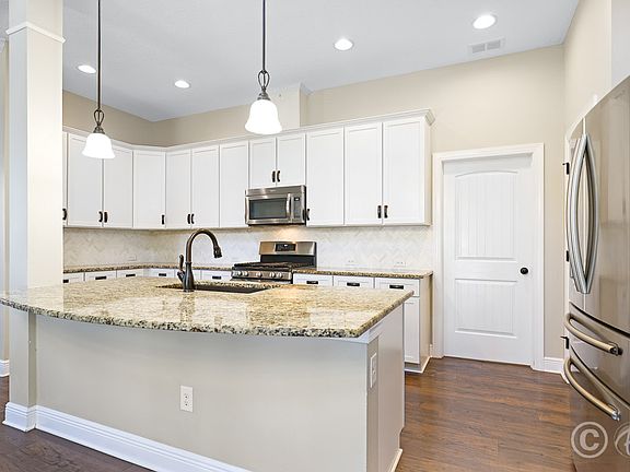 5th image of 14302 Barrington Stowers Dr
