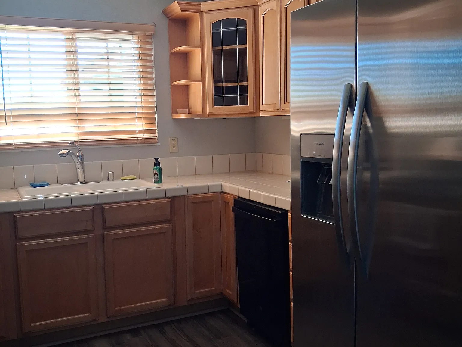 1606 San Bruno St — Photo 3