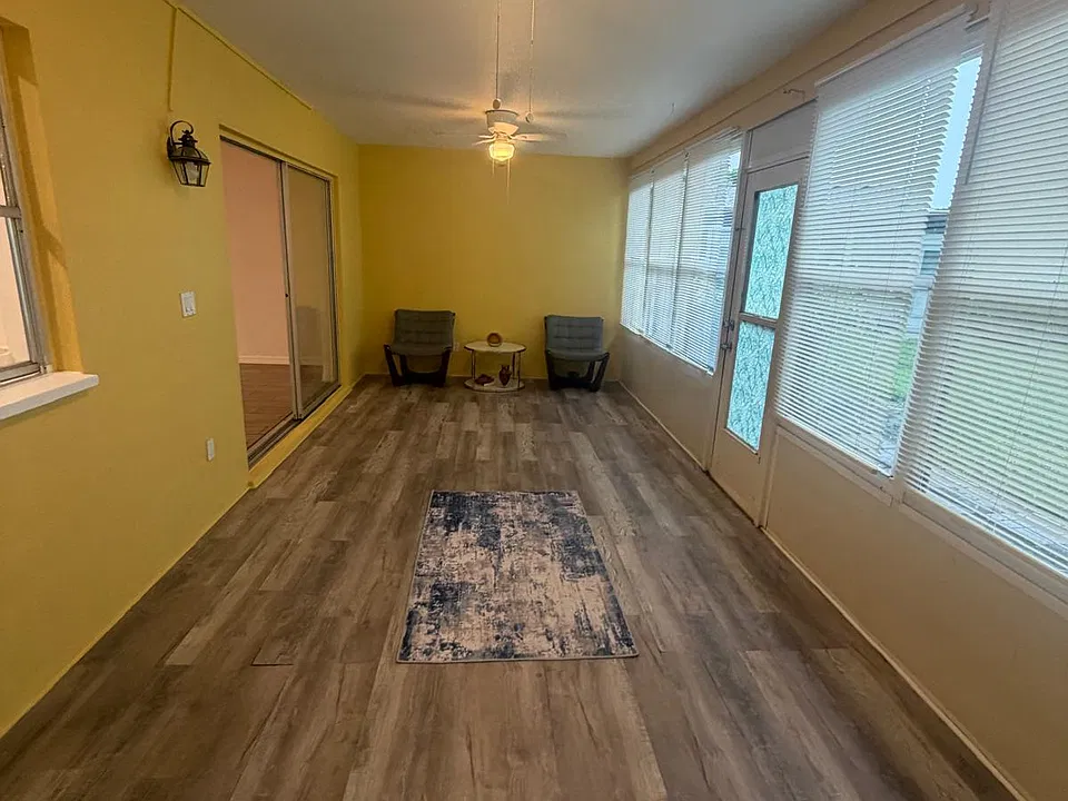 4000 Lakewood Blvd #1