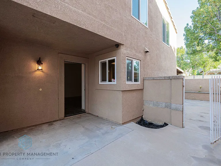 14789 Cinnamon Dr — Photo 2