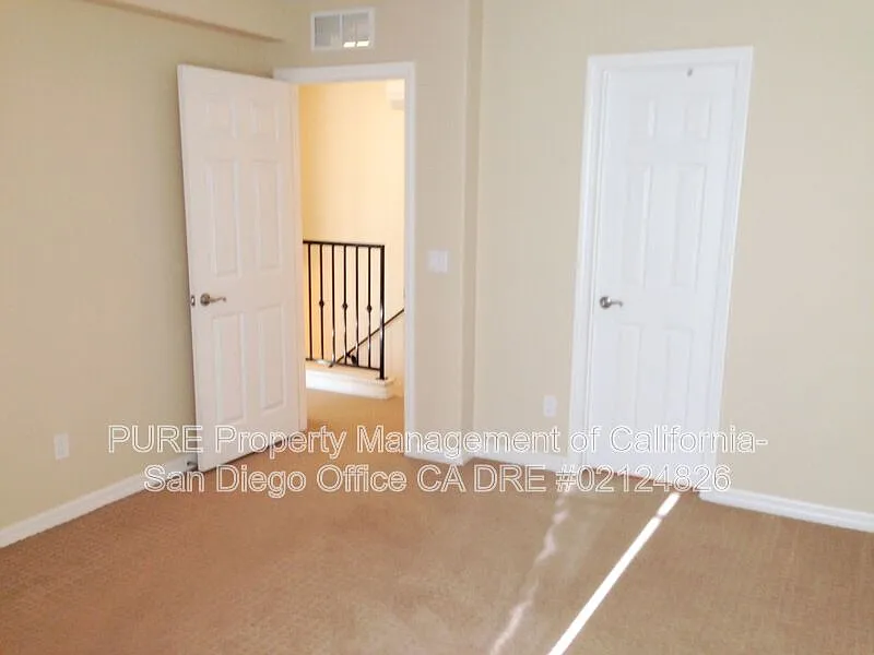 2 bed, 2.0 bath, 820 sqft, $2,895 — Photo 3