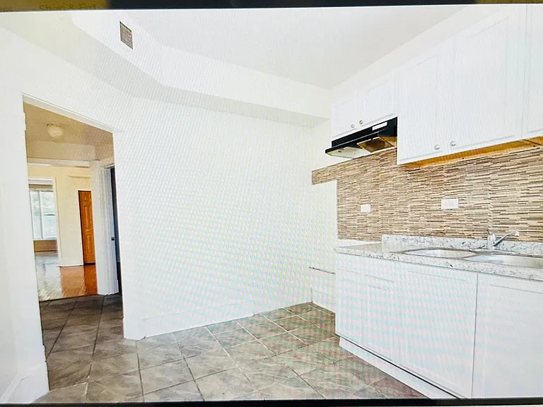6735 S Champlain Ave #1 — Photo 7